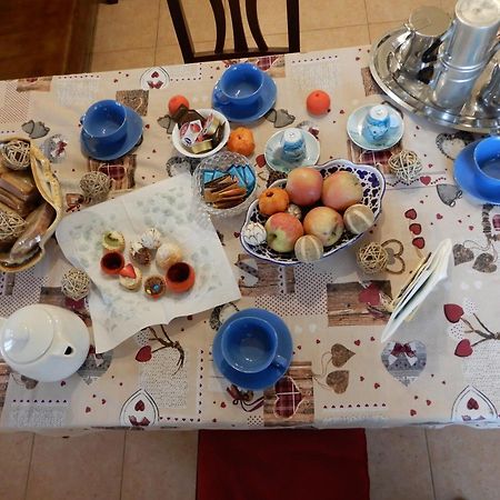 Il Gelsomino Bed & Breakfast Frasso Sabino Екстериор снимка